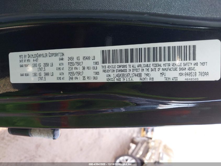 2007 Jeep Wrangler Unlimited X VIN: 1J4GA39107L174498 Lot: 43941909