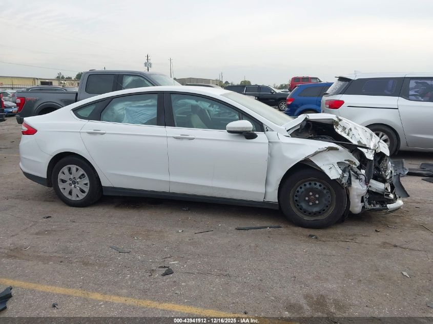 2014 Ford Fusion S VIN: 3FA6P0G70ER149059 Lot: 43941912