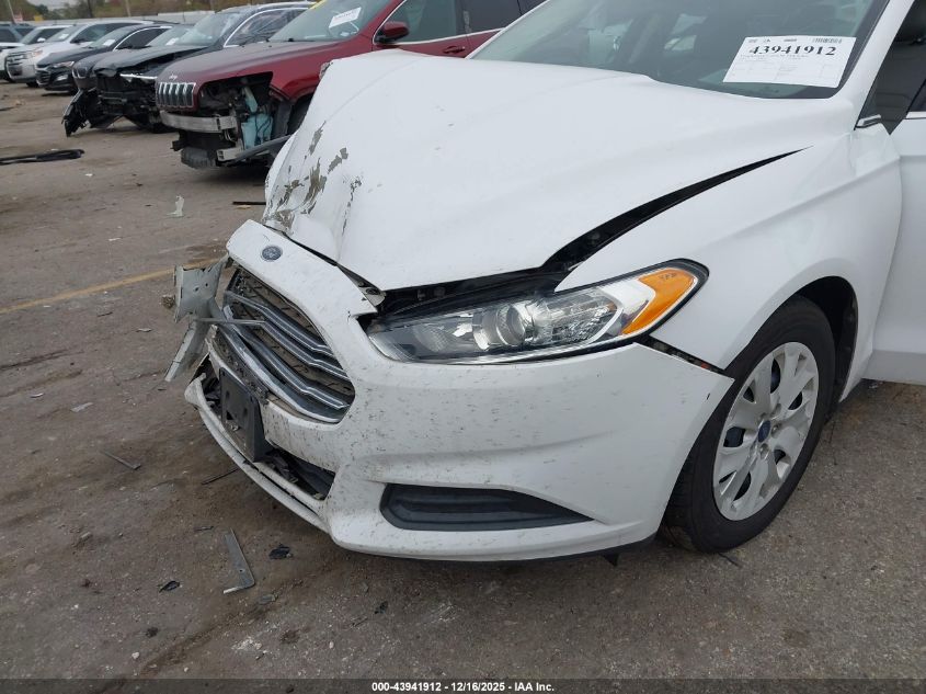 2014 Ford Fusion S VIN: 3FA6P0G70ER149059 Lot: 43941912