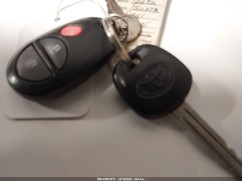 2015 Toyota Tacoma Base V6 VIN: 3TMLU4EN7FM197672 Lot: 43941973