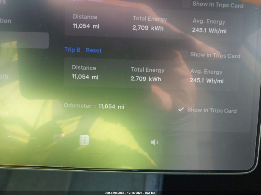 2025 Tesla Model 3 Long Range Rear-Wheel Drive/Standard Rear-Wheel Drive VIN: 5YJ3E1EAXSF888461 Lot: 43942056