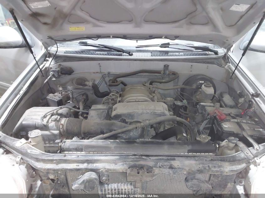 2005 Toyota Tundra Sr5 V8 VIN: 5TBDT44185S492244 Lot: 43942084