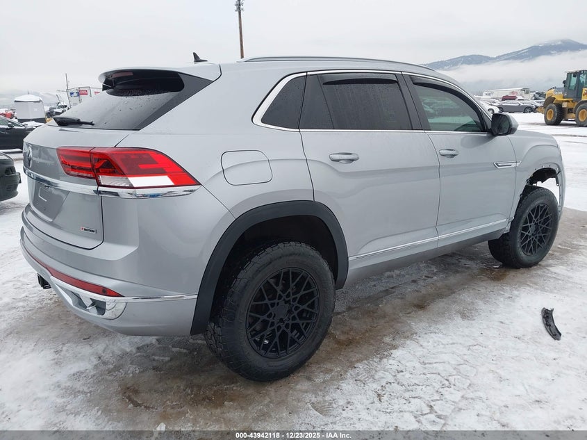 VIN 1V2RE2CA4LC222390 2020 VOLKSWAGEN ATLAS CROSS SPORT 3.6L V6 SEL R-LINE