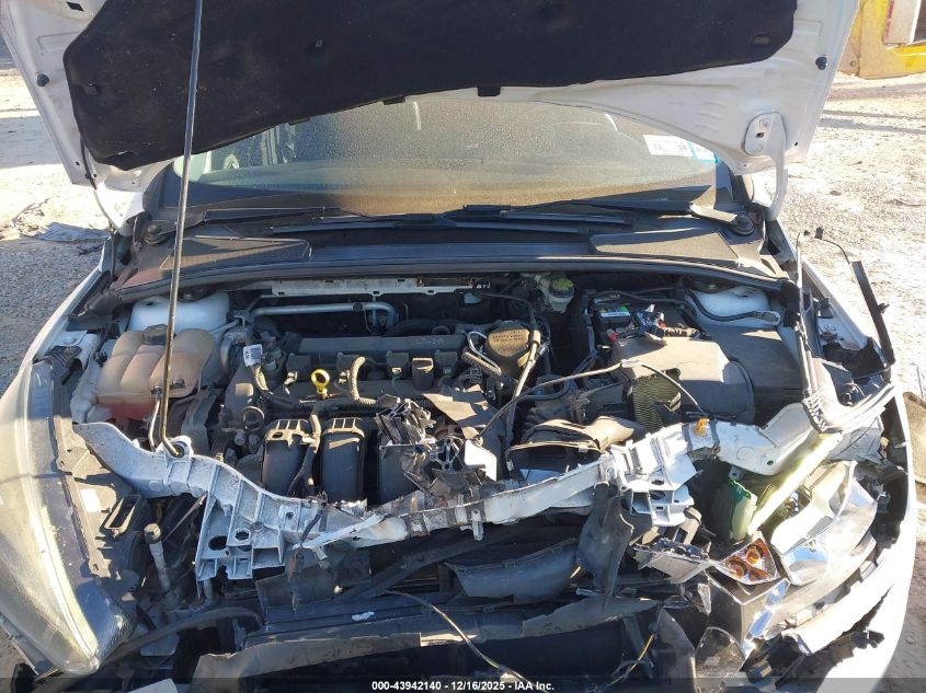 2016 Ford Focus Se VIN: 1FADP3F20GL200740 Lot: 43942140