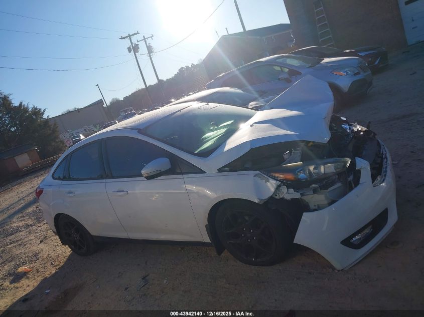 2016 Ford Focus Se VIN: 1FADP3F20GL200740 Lot: 43942140