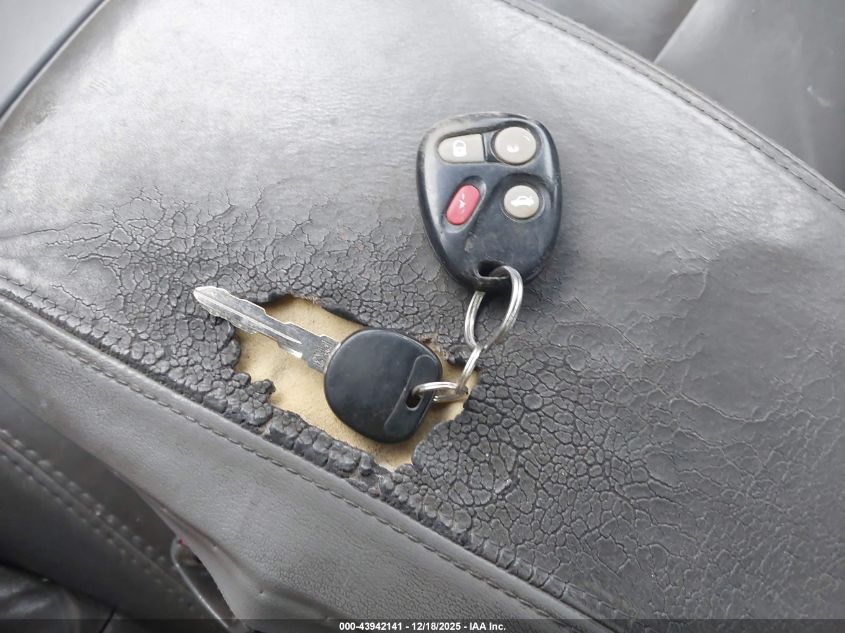 2005 Cadillac Deville Livery VIN: 1G6KD54Y75U260568 Lot: 43942141