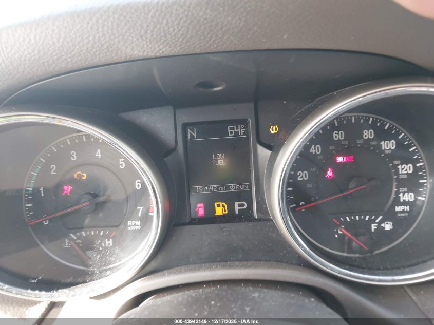 2011 Jeep Grand Cherokee Laredo VIN: 1J4RS4GG1BC588000 Lot: 43942149