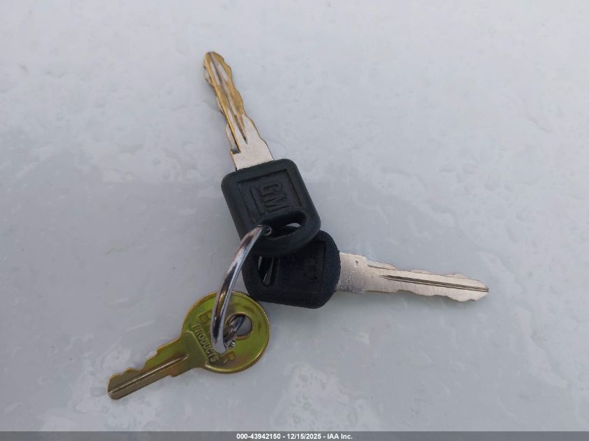 1996 Chevrolet Gmt-400 C1500 VIN: 1GCEC14W9TZ173775 Lot: 43942150