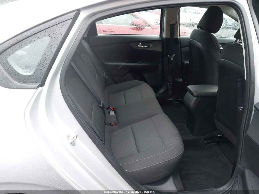 2019 Kia Forte Lxs VIN: 3KPF24AD4KE118205 Lot: 43942155