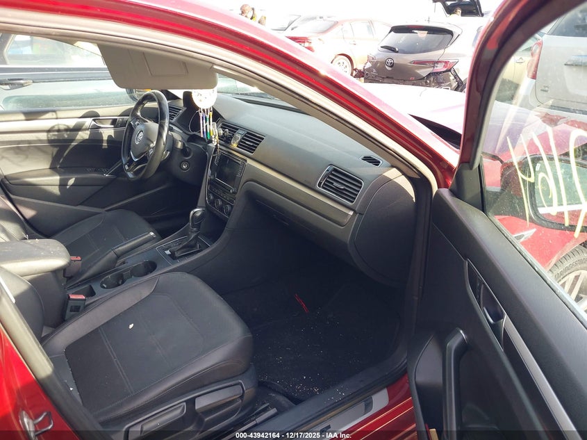 2017 Volkswagen Passat 1.8T R-Line