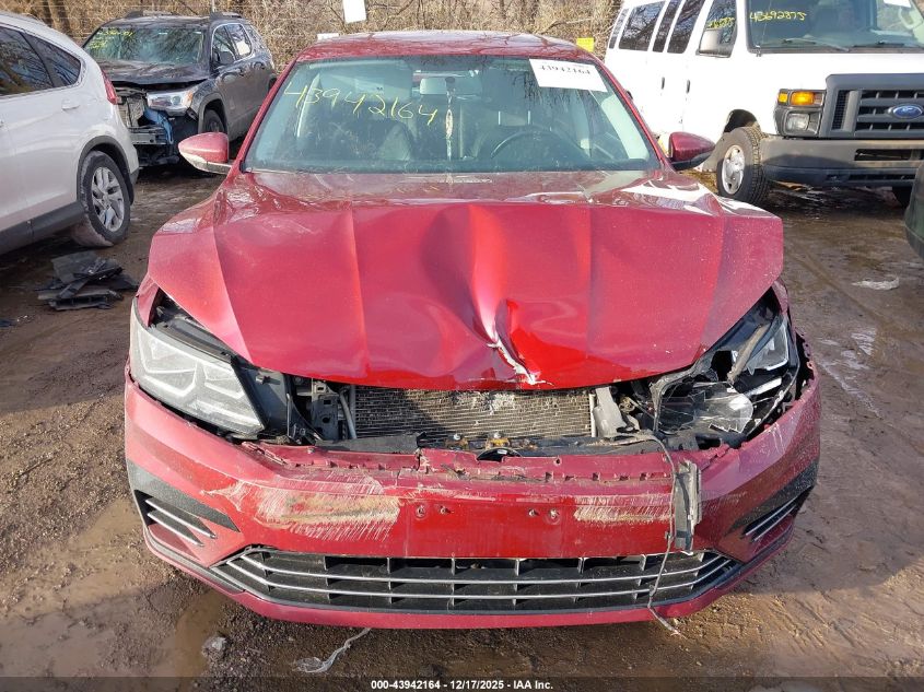 2017 Volkswagen Passat 1.8T R-Line VIN: 1VWDT7A36HC042173 Lot: 43942164