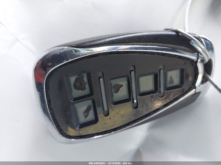 2018 Chevrolet Equinox Lt VIN: 2GNAXJEV4J6308332 Lot: 43942201