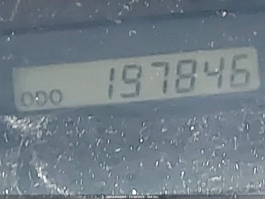 2003 Toyota Camry Le VIN: 4T1BE32K33U130034 Lot: 43942205