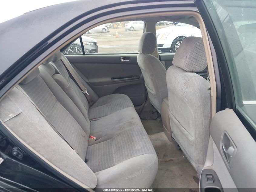 2003 Toyota Camry Le VIN: 4T1BE32K33U130034 Lot: 43942205