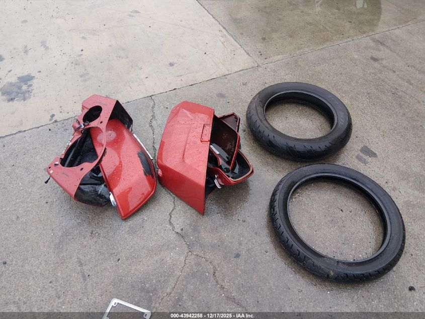 2024 Harley-Davidson Fltrx VIN: 1HD1KH729RB638736 Lot: 43942258