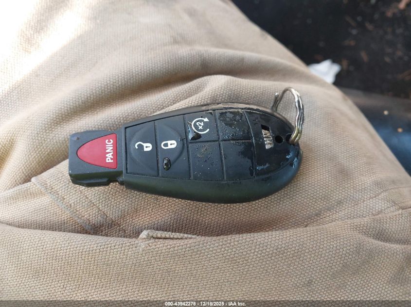 2014 Chrysler Town & Country Touring VIN: 2C4RC1BG2ER157069 Lot: 43942278