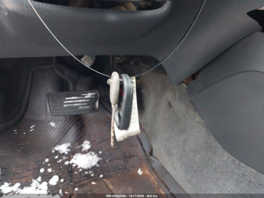 1999 Honda Accord Ex VIN: 1HGCG3252XA009856 Lot: 43942302