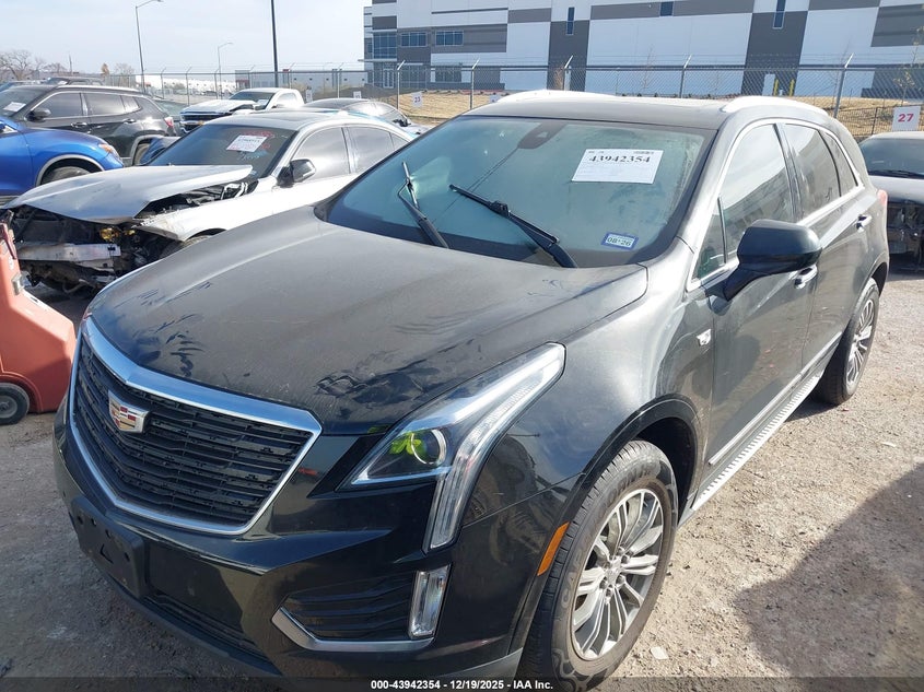 Cadillac XT5 — thumbnail 2