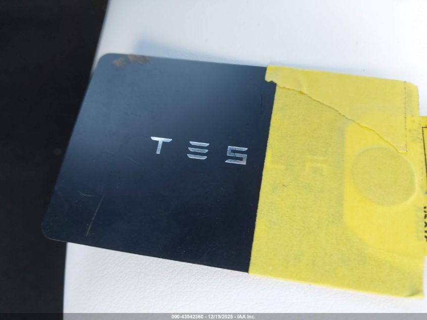 2023 Tesla Model Y Awd/Long Range Dual Motor All-Wheel Drive VIN: 7SAYGDEE8PA206351 Lot: 43942360