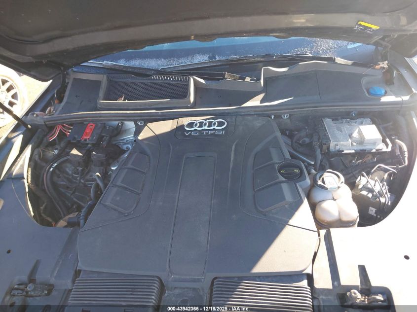 2018 Audi Q7 3.0T Premium VIN: WA1LAAF71JD035686 Lot: 43942366