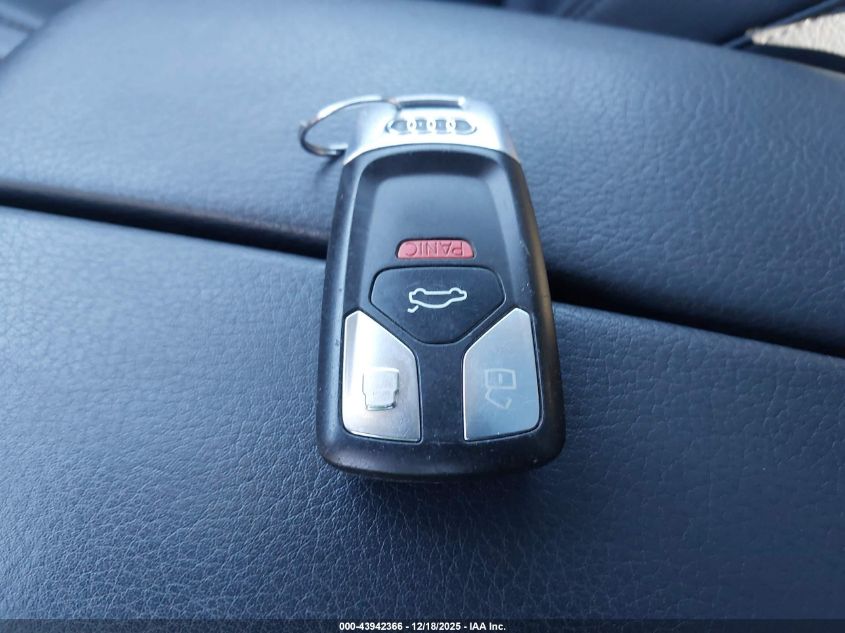 2018 Audi Q7 3.0T Premium VIN: WA1LAAF71JD035686 Lot: 43942366