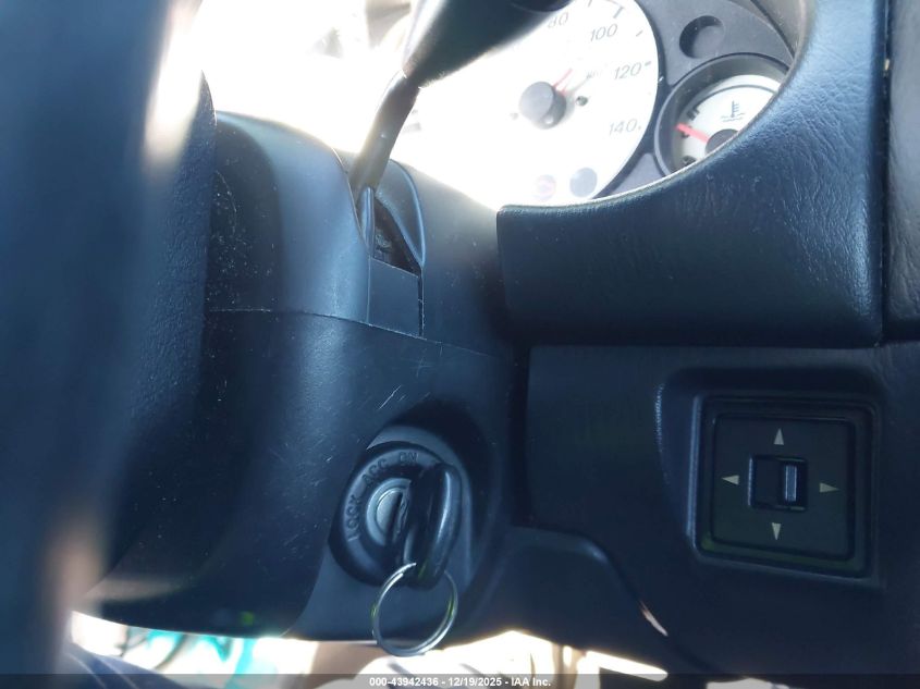 2003 Mazda Mx-5 Miata Cloth/Ls/Se/Shinsen VIN: JM1NB353830307456 Lot: 43942436