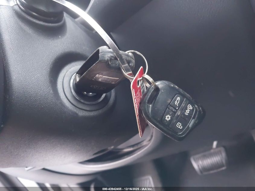 2013 Kia Soul + VIN: KNDJT2A61D7763331 Lot: 43942455