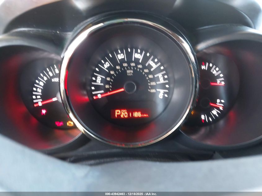 2011 Kia Soul + VIN: KNDJT2A25B7296814 Lot: 43942463