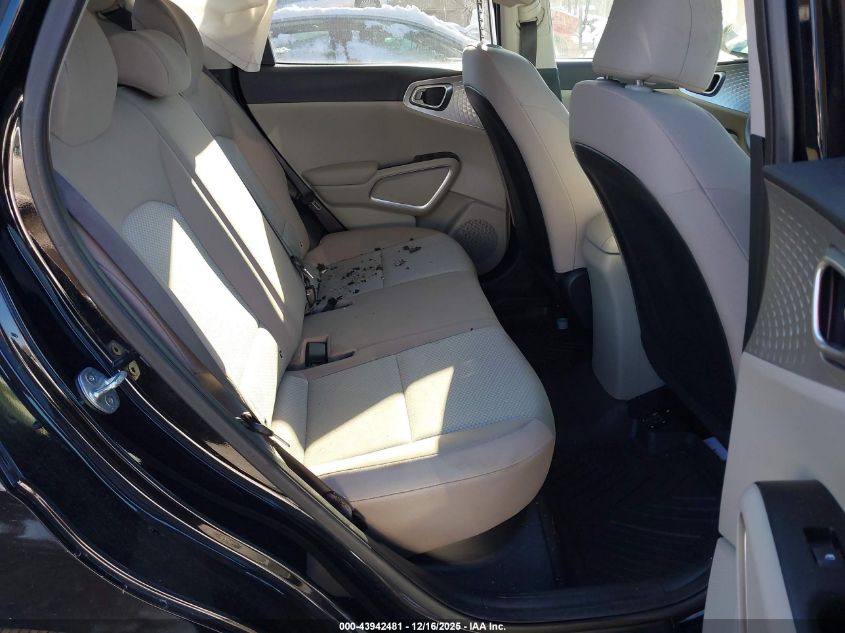 2022 Kia Soul Lx VIN: KNDJ23AU8N7182045 Lot: 43942481