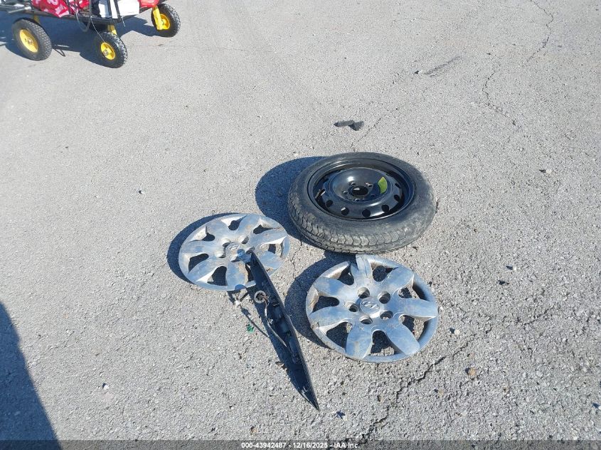 2007 Hyundai Elantra Gls/Limited/Se VIN: KMHDU46D17U092905 Lot: 43942487