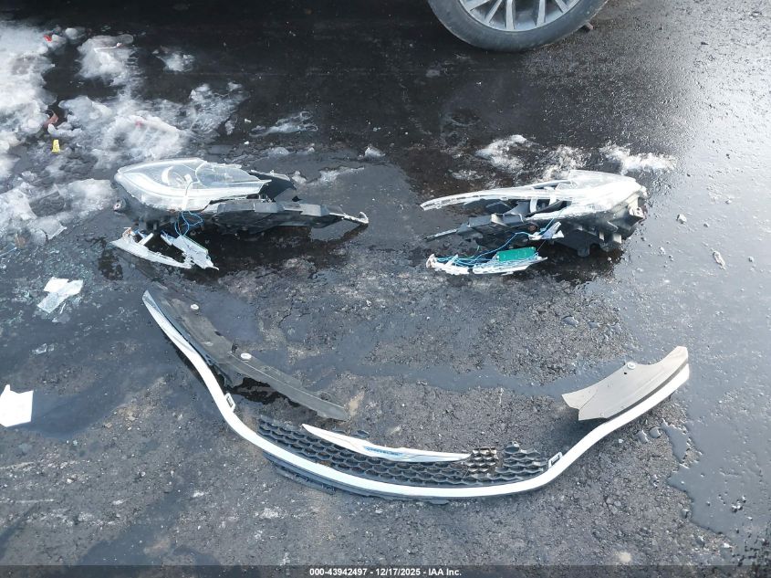 2015 Chrysler 200 Limited VIN: 1C3CCCAB5FN676806 Lot: 43942497