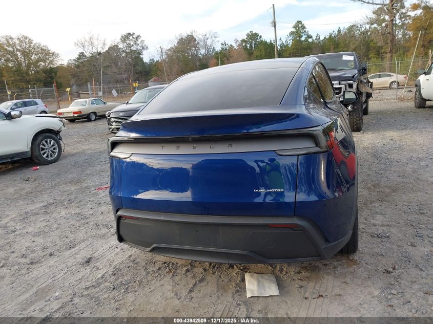 2026 Tesla Model Y Long Range Dual Motor All-Wheel Drive/Long Range Launch Series VIN: 7SAYGDEE5TA395132 Lot: 43942509