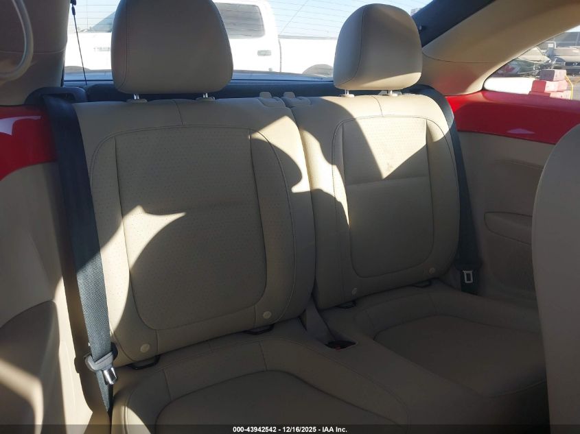 2019 Volkswagen Beetle 2.0T Se VIN: 3VWJD7ATXKM719036 Lot: 43942542