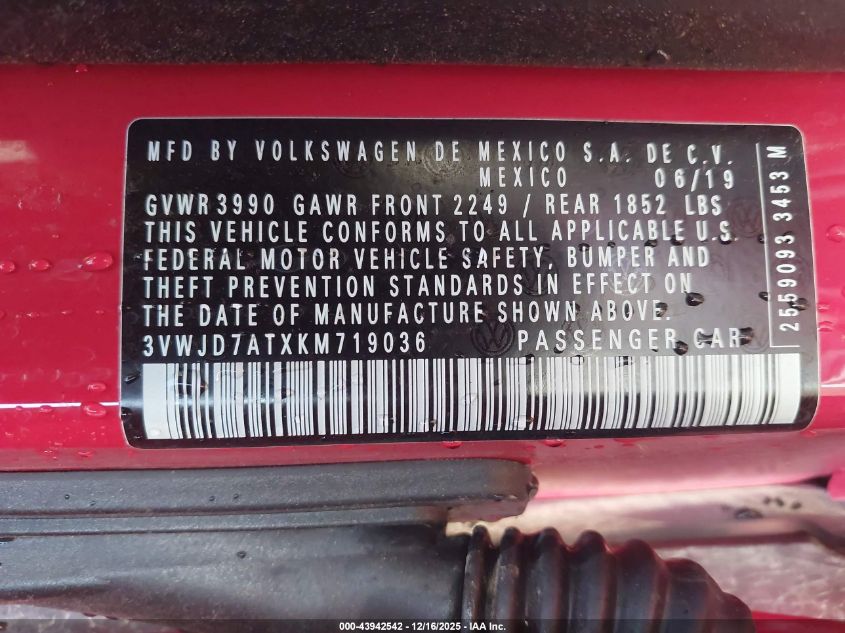 2019 Volkswagen Beetle 2.0T Se VIN: 3VWJD7ATXKM719036 Lot: 43942542