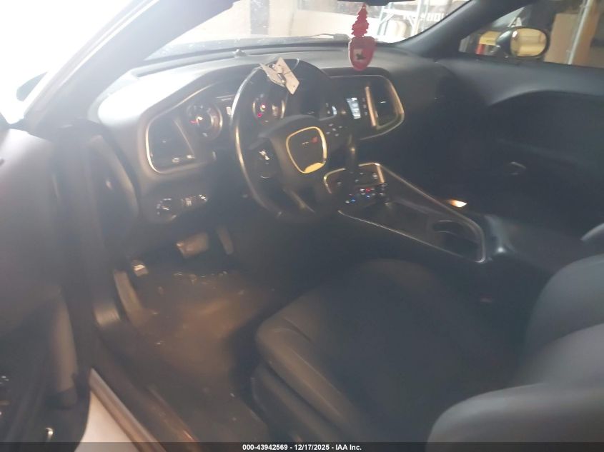 2015 Dodge Challenger Sxt VIN: 2C3CDZAG3FH885112 Lot: 43942569