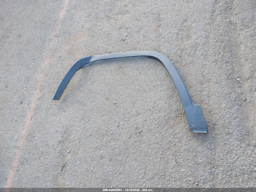 2015 Jeep Cherokee Latitude VIN: 1C4PJLCB3FW620387 Lot: 43942593