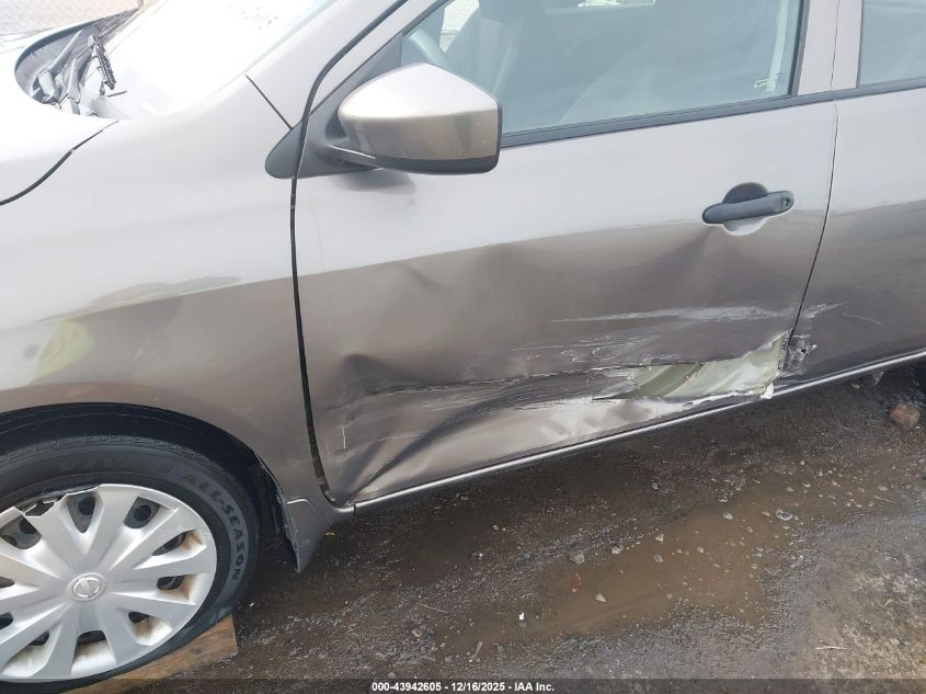 2017 Nissan Versa 1.6 S+ VIN: 3N1CN7AP0HL856998 Lot: 43942605