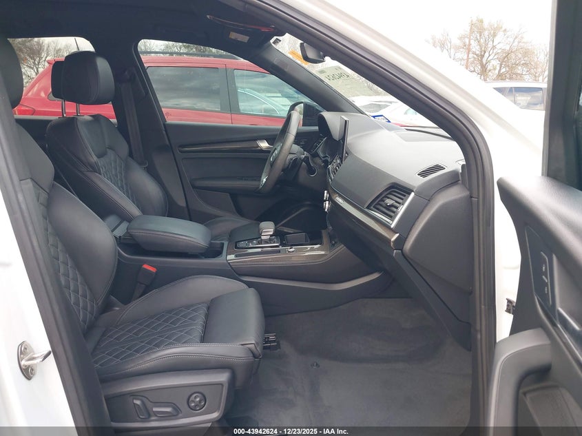 VIN WA1B4AFY3R2044957 2024 AUDI SQ5 PREMIUM PLUS TFSI QUATTRO TIPTRONIC