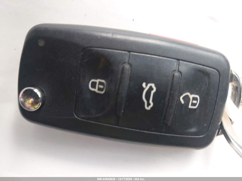 2016 Volkswagen Tiguan S VIN: WVGAV7AX7GW512397 Lot: 43942628