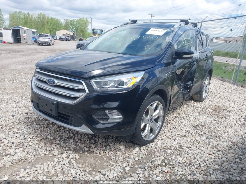 Vin: 1fmcu9j94jud55598, lot: 44438261, ford escape titanium 20182