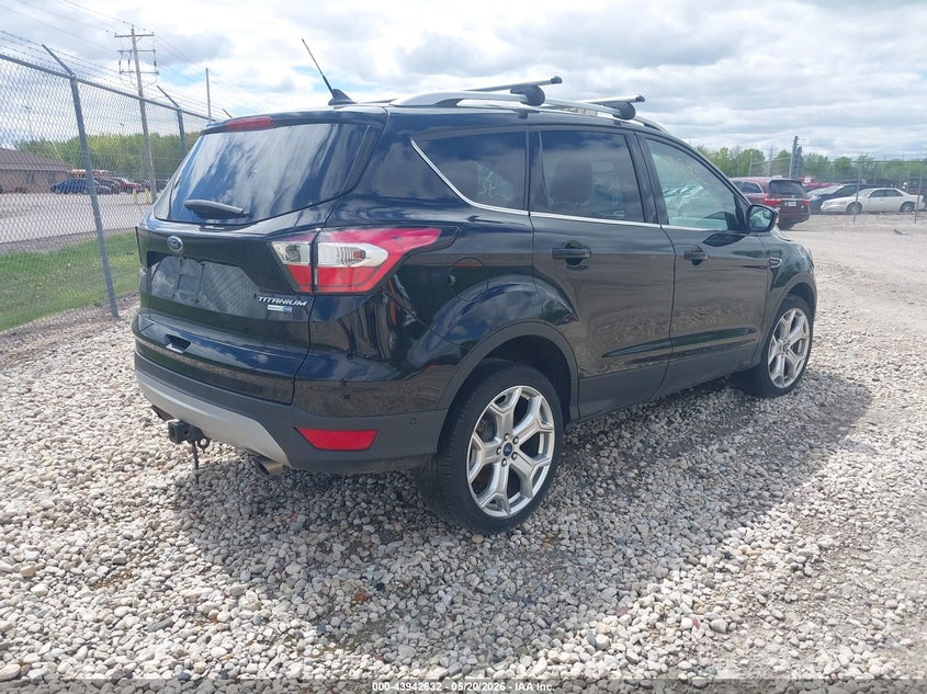 Vin: 1fmcu9j94jud55598, lot: 44438261, ford escape titanium 20184