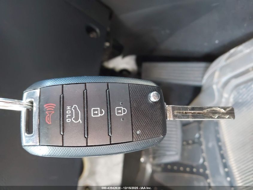 2016 Kia Soul VIN: KNDJN2A22G7851137 Lot: 43942638