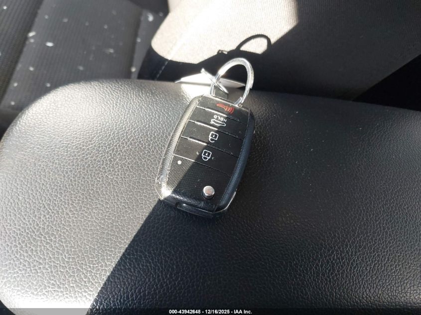 2017 Kia Forte Lx VIN: 3KPFK4A78HE148875 Lot: 43942648