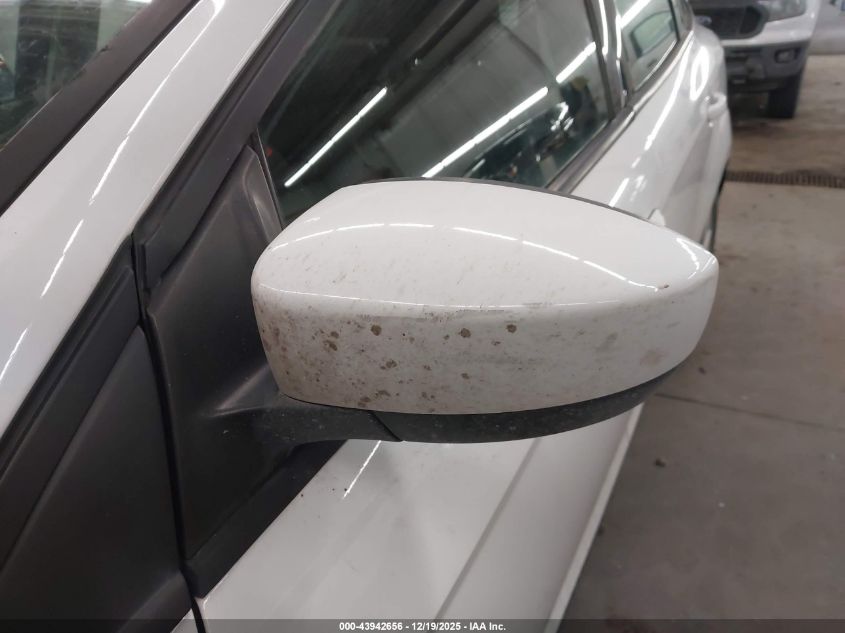 2018 Ford Focus Se VIN: 1FADP3F21JL315340 Lot: 43942656