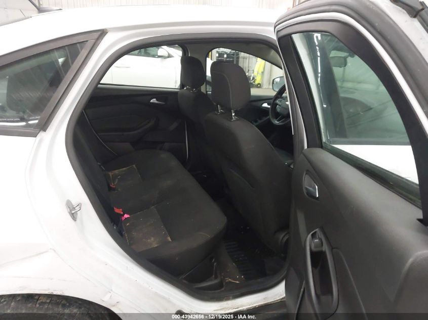 2018 Ford Focus Se VIN: 1FADP3F21JL315340 Lot: 43942656