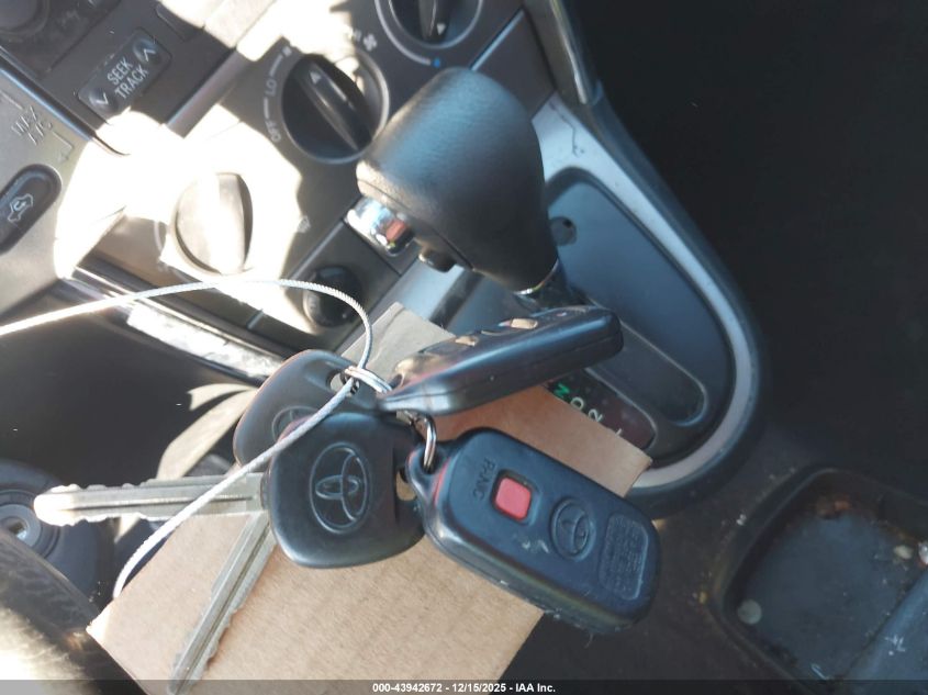 2005 Toyota Matrix VIN: 2T1KR32E85C488197 Lot: 43942672