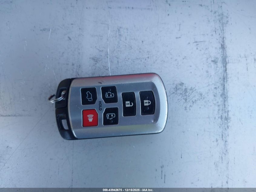 2017 Toyota Sienna Xle 8 Passenger VIN: 5TDYZ3DC4HS868459 Lot: 43942675