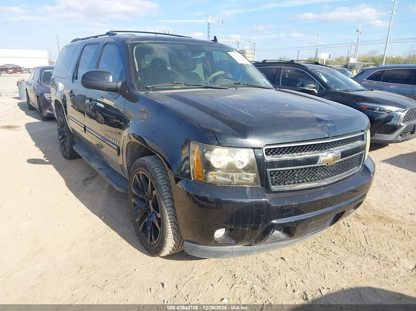 1GNSCJE07BR199780 2011 Chevrolet Suburban 1500 Lt1 auction photo 1