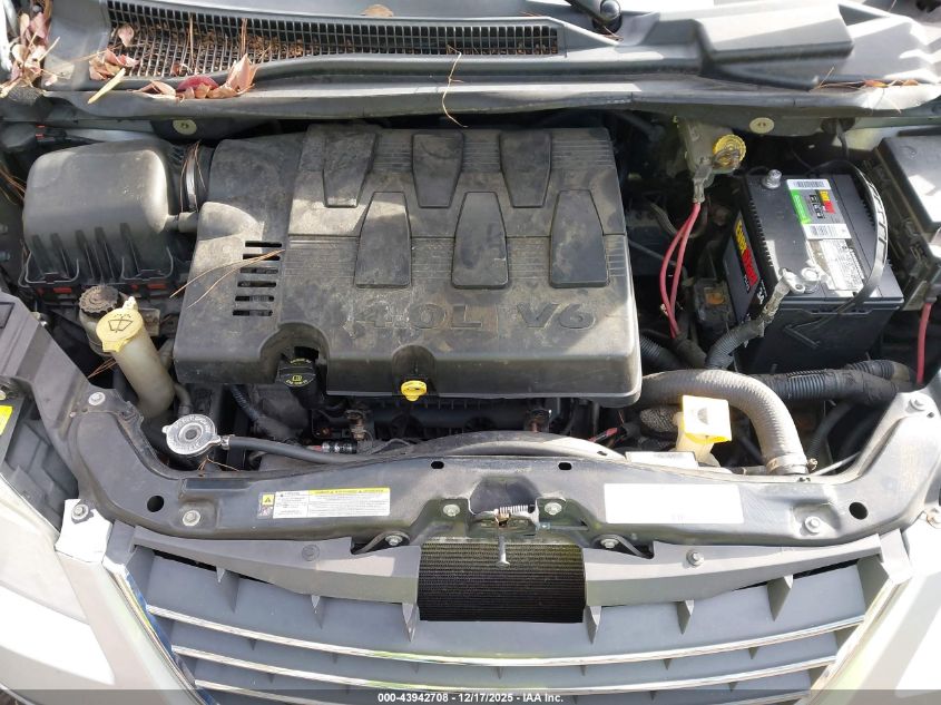 2008 Chrysler Town & Country Limited VIN: 2A8HR64X38R132876 Lot: 43942708