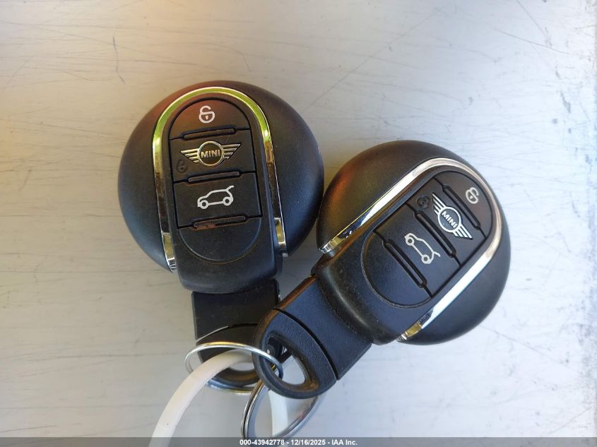 2020 Mini Clubman Cooper S VIN: WMWLV7C01L2L88817 Lot: 43942778